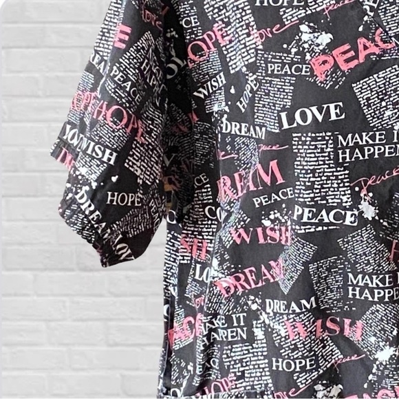 HAPPY Scrubs Positive Vibes Scrub Top - Picture 3 of 4